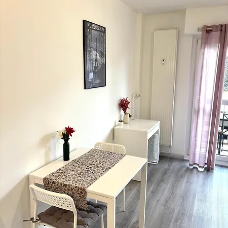 Lumineux Dans Ancien Cronenbourg Apartament